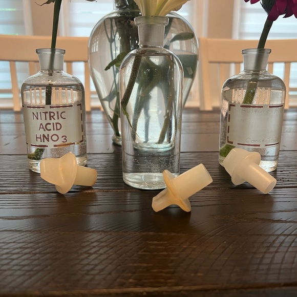 3 vintage pyrex apothecary jars. - Picture 1 of 3